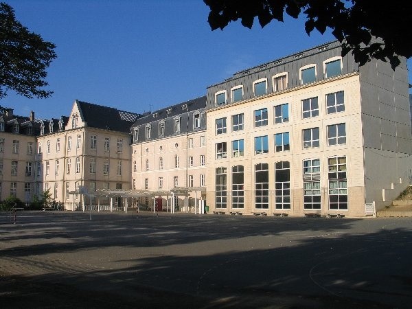 Collège Notre-Dame-des-Missions (Charenton-le-Pont) Image 1