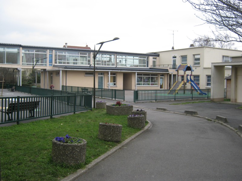 Ecole élémentaire Maximilien Robespierre (Villejuif) Image 1